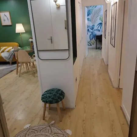 Apartment Jolie 4 Pieces, Gare De Train A 150 M Pour Aller Sur Paris En 15 Min *